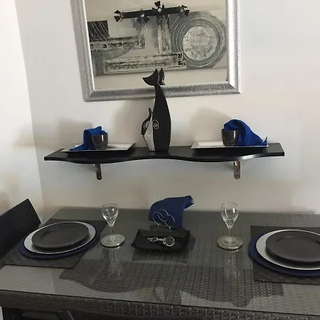 Blu House Bed & Breakfast